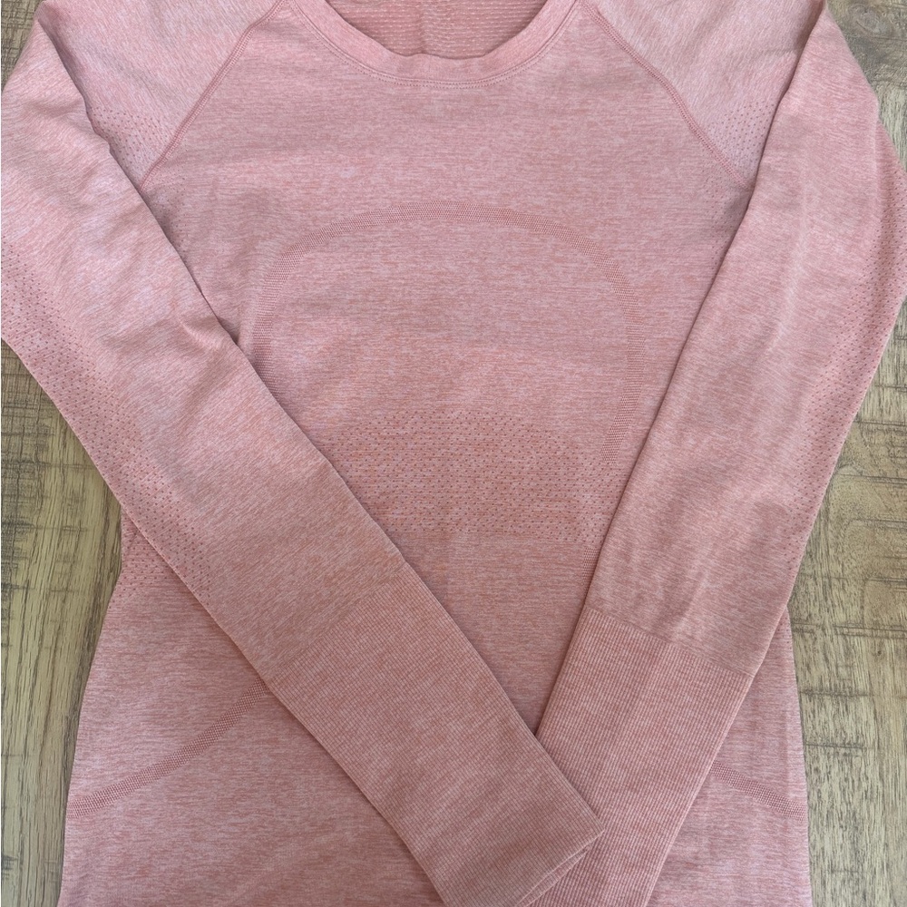 lululemon athletica Long Sleeve Seamless Crew in peach/pink